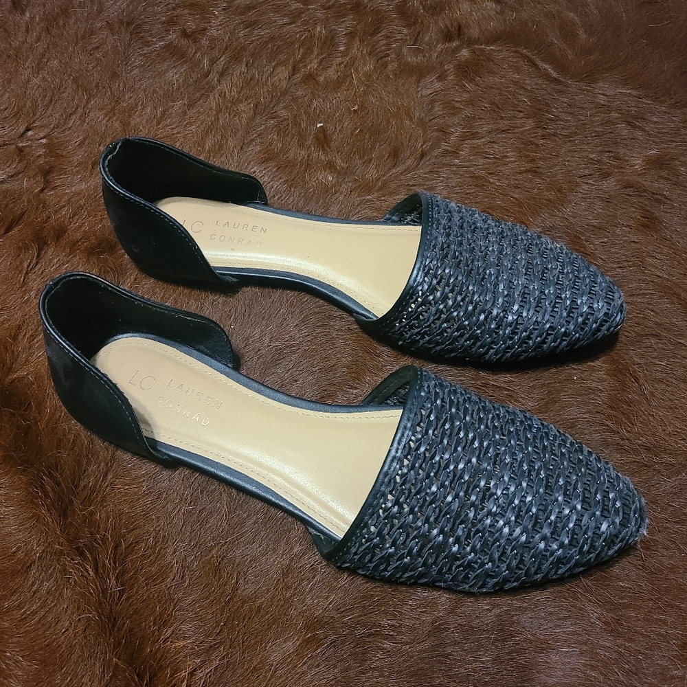 Lauren Conrad Black Flats - Picture 2 of 3